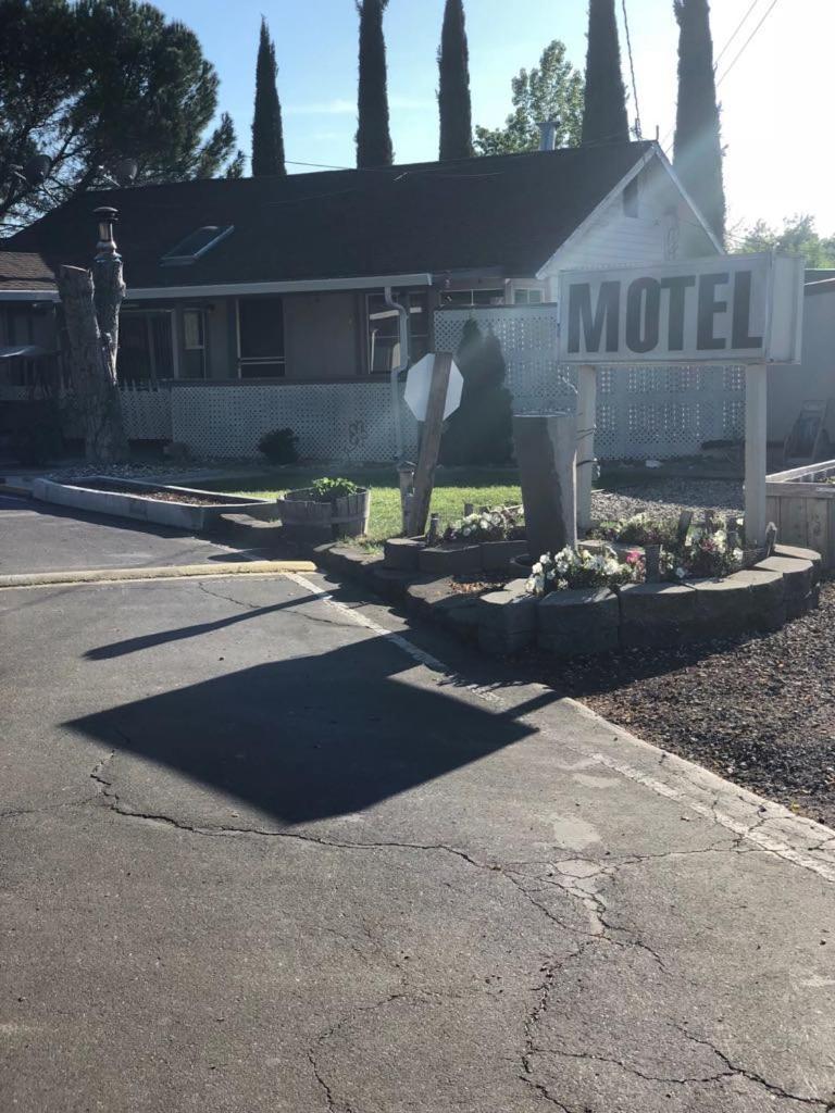 Kelseyville Motel Εξωτερικό φωτογραφία